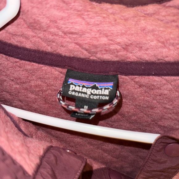 Patagonia lightweight pull over in size medium - Picture 3 of 3